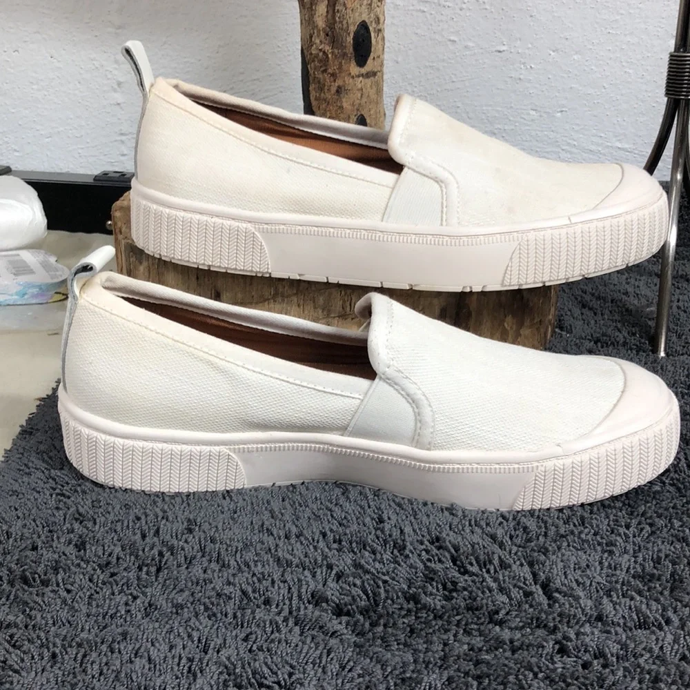 Zodiac canvas slip on‎ tennis shoes size 6.5